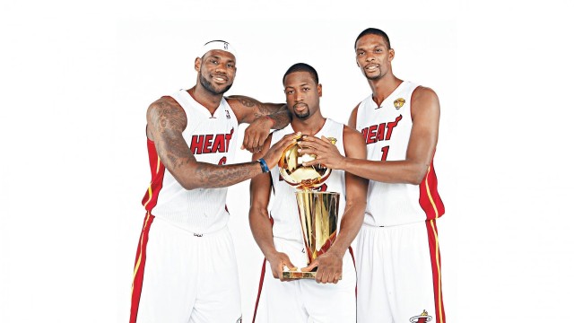 九游娱乐官方-中国足球国家队中场组织能力持续提升，中国足球中场现役人员